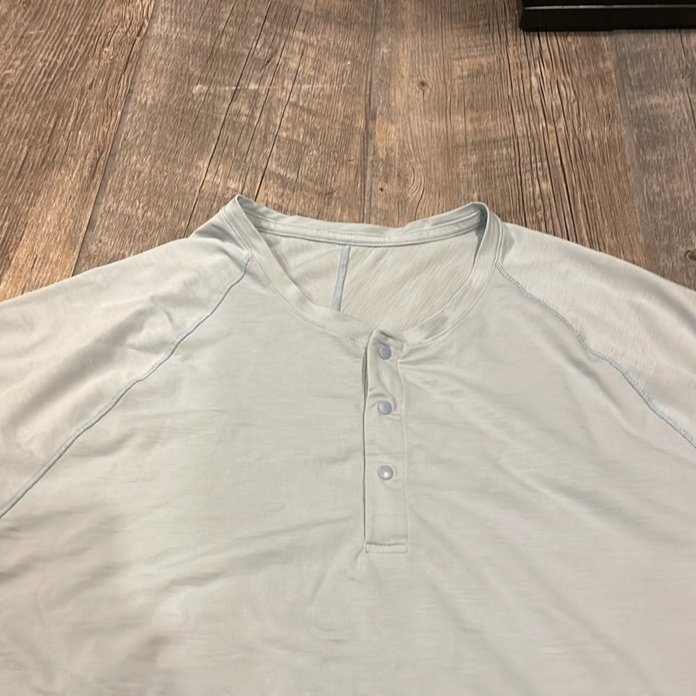 Lululemon men’s Henley tee - Picture 2 of 5